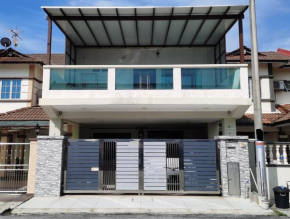 BBT Double Storey Balcony Bukit Tinggi Home